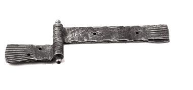 Hosszúpánt kovácsoltvas 210 mm bal