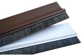 Kefés szigetelő müa. 1m barna