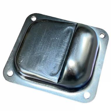 Kapu középütköző,rácsavarozható kicsi 120x100x42mm